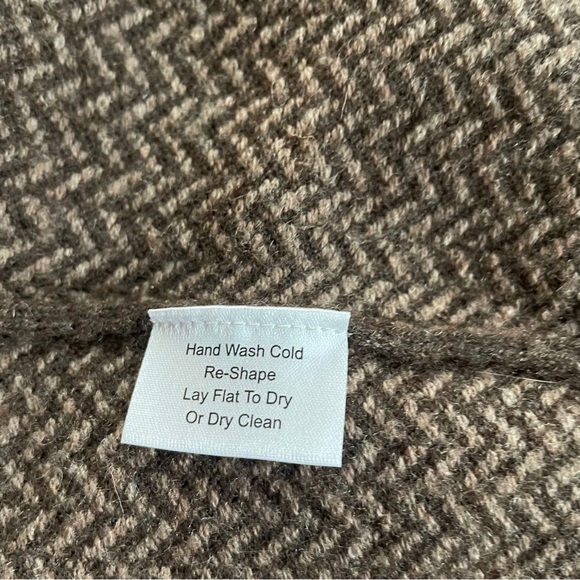 JoS. A. Bank Reserve Wool Blend V Neck Sweater. Brown and Tan Herringbone. XL - Picture 10 of 13